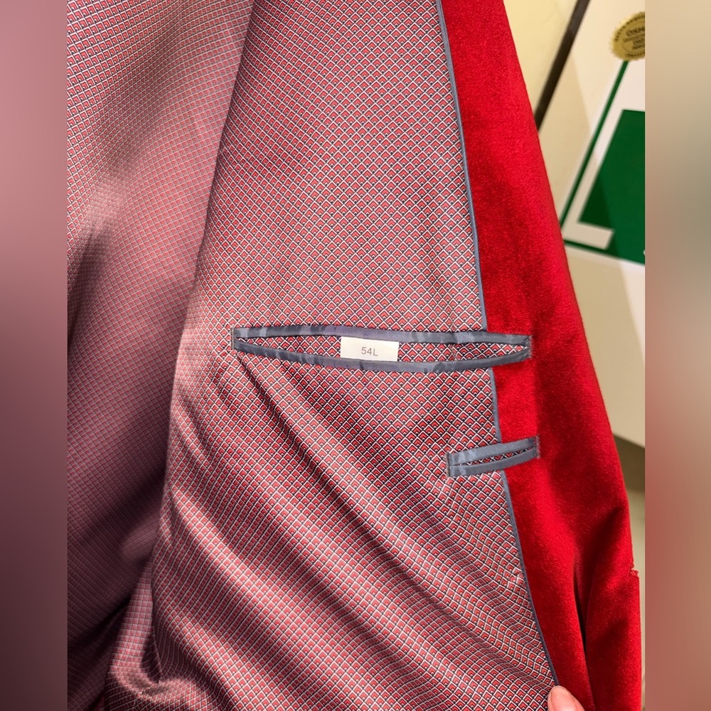 Madison Red Velvet Sport Coat - Picture 4 of 5